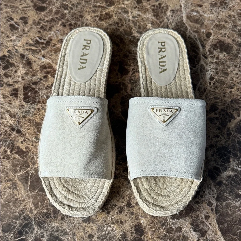 Prada suede light beige sandals flats slides gold gesso logo sz 40